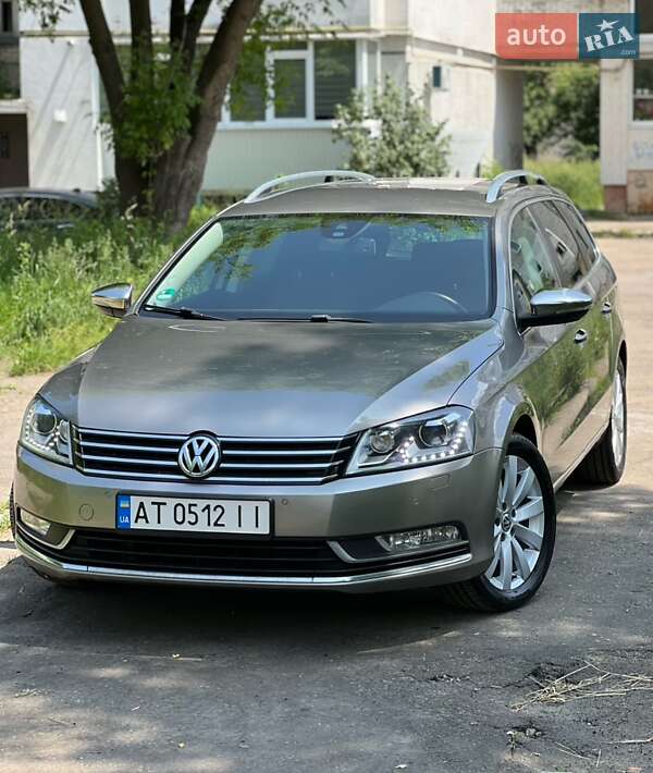 Універсал Volkswagen Passat 2011 в Калуші