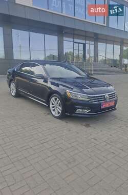 Седан Volkswagen Passat 2017 в 