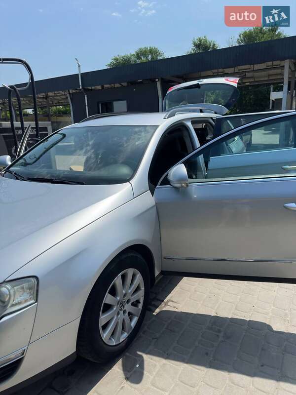 Универсал Volkswagen Passat 2009 в Ирпене