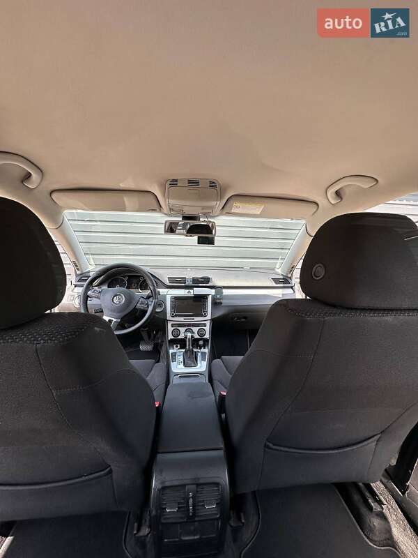 Универсал Volkswagen Passat 2009 в Ирпене