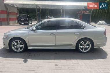 Седан Volkswagen Passat 2014 в 