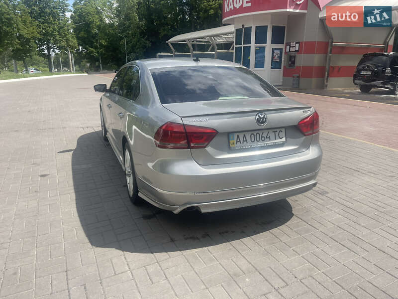 Седан Volkswagen Passat 2014 в Києві
