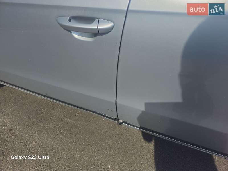 Універсал Volkswagen Passat 2013 в Києві