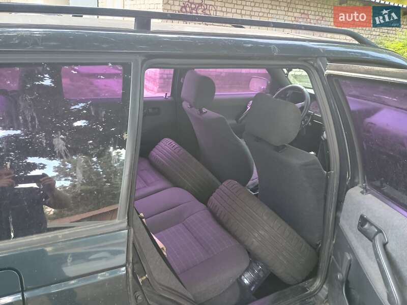 Универсал Volkswagen Passat 1992 в Киеве
