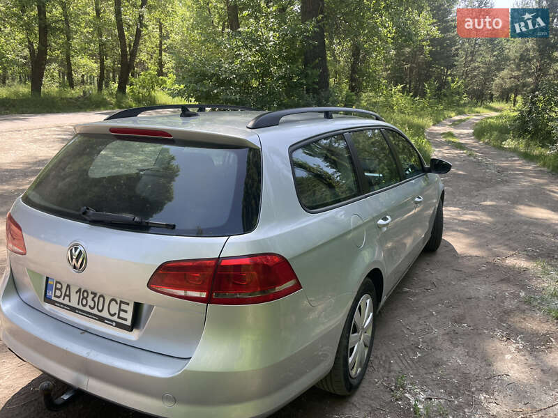 Універсал Volkswagen Passat 2013 в Кропивницькому