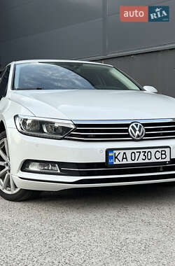 Седан Volkswagen Passat 2019 в Киеве