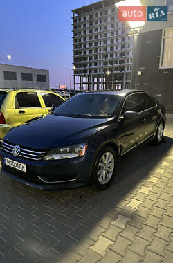 Седан Volkswagen Passat 2012 в Одесі