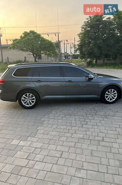 Универсал Volkswagen Passat 2015 в 