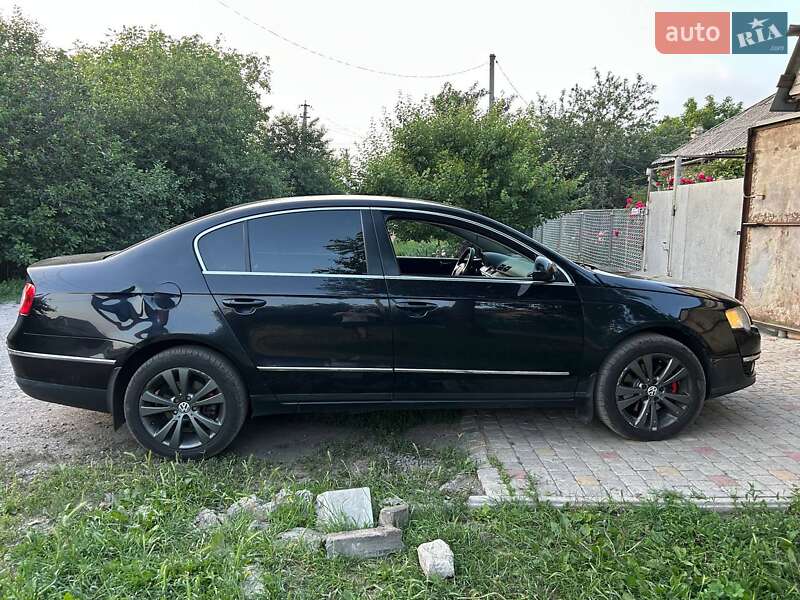 Седан Volkswagen Passat 2007 в Синельниково