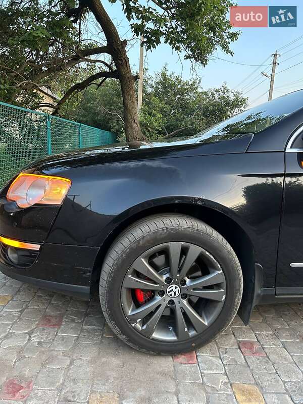 Седан Volkswagen Passat 2007 в Синельниково