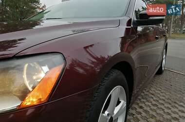 Седан Volkswagen Passat 2012 в Києві