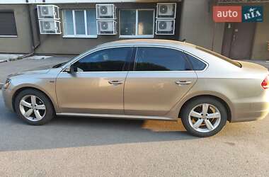 Седан Volkswagen Passat 2015 в Богуславе