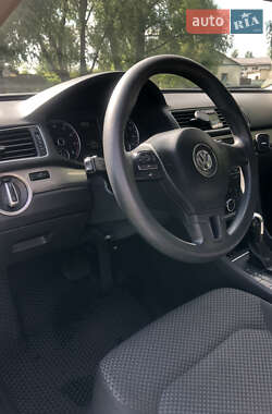 Седан Volkswagen Passat 2012 в 