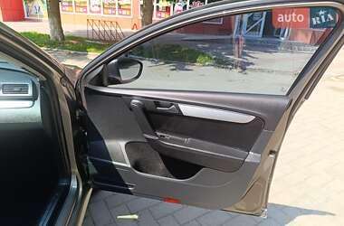 Універсал Volkswagen Passat 2013 в 