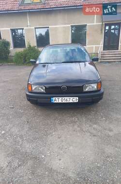 Седан Volkswagen Passat 1992 в 