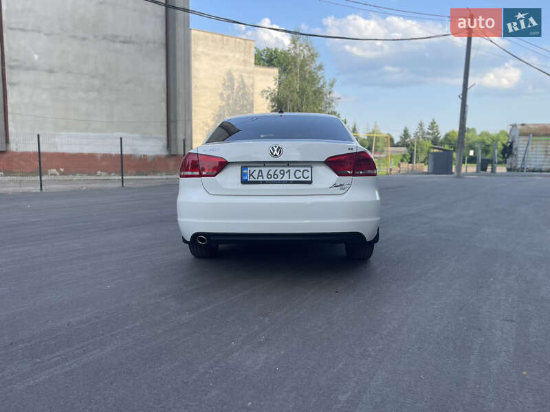 Седан Volkswagen Passat 2013 в Фастові