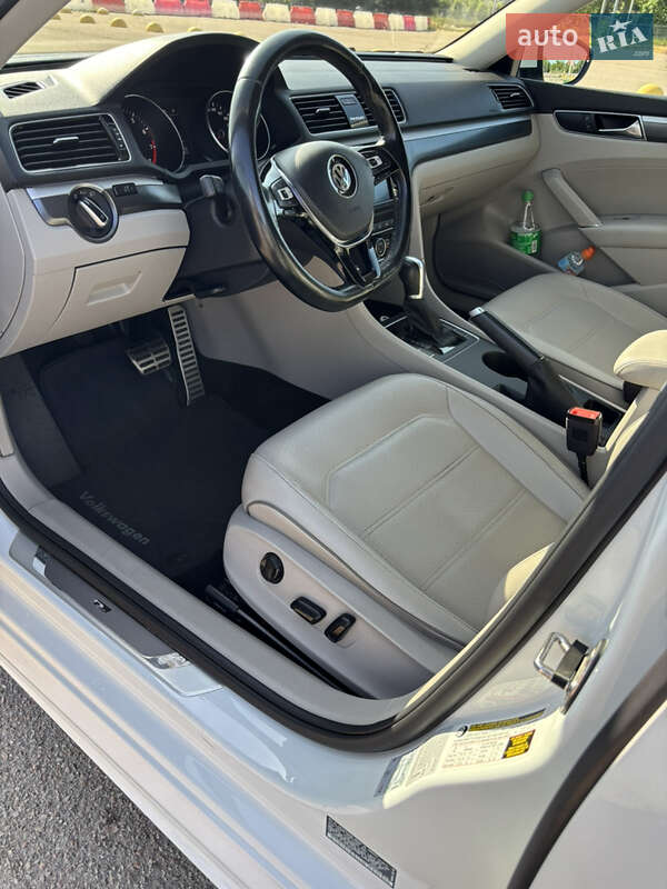 Седан Volkswagen Passat 2017 в Одесі