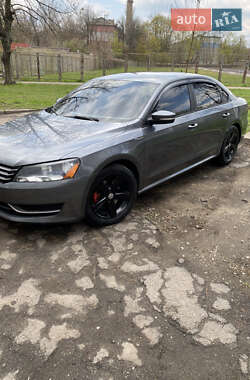 Седан Volkswagen Passat 2012 в Софиевской Борщаговке