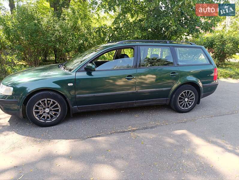 Универсал Volkswagen Passat 2000 в Харькове