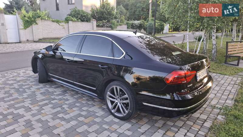 Седан Volkswagen Passat 2016 в Беляевке