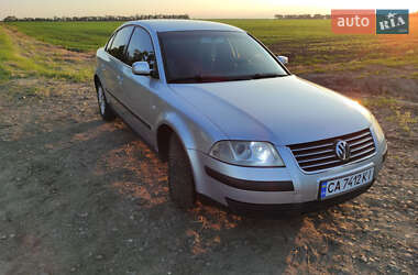 Седан Volkswagen Passat 2003 в 