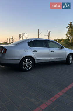 Седан Volkswagen Passat 2008 в 
