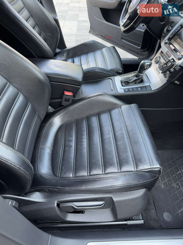 Универсал Volkswagen Passat 2013 в Тячеве