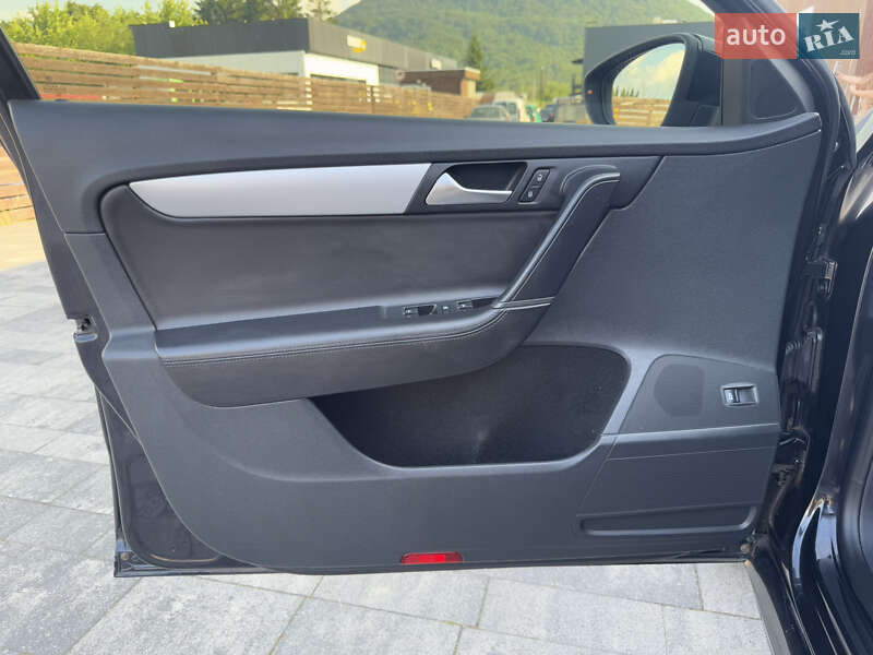 Универсал Volkswagen Passat 2013 в Тячеве