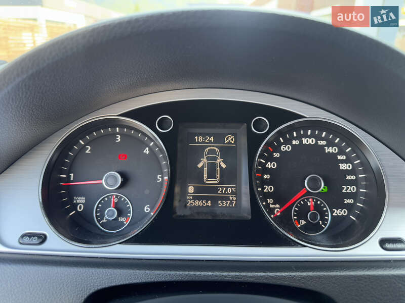 Универсал Volkswagen Passat 2013 в Тячеве