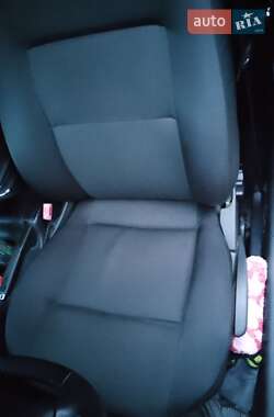 Універсал Volkswagen Passat 2002 в 