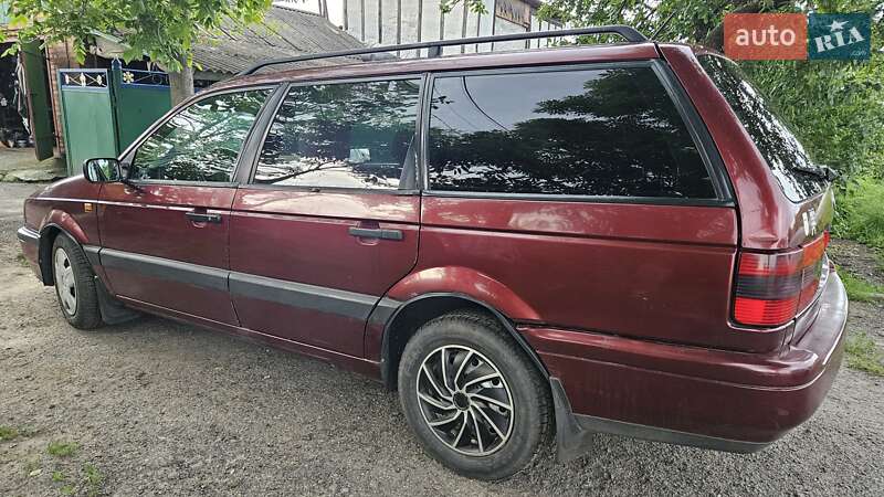 Универсал Volkswagen Passat 1993 в Виннице