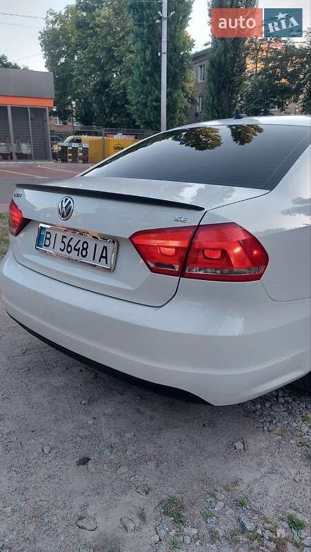 Седан Volkswagen Passat 2011 в Кременчуге