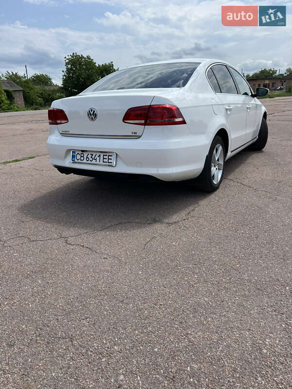 Седан Volkswagen Passat 2012 в Прилуках