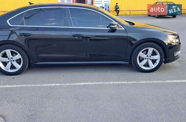 Седан Volkswagen Passat 2013 в Житомирі