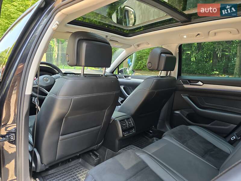 Универсал Volkswagen Passat 2020 в Львове