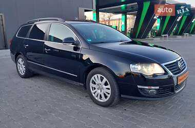 Универсал Volkswagen Passat 2010 в 