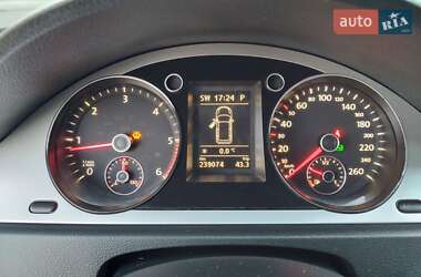 Универсал Volkswagen Passat 2010 в 