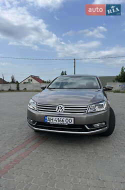 Седан Volkswagen Passat 2011 в Первомайске
