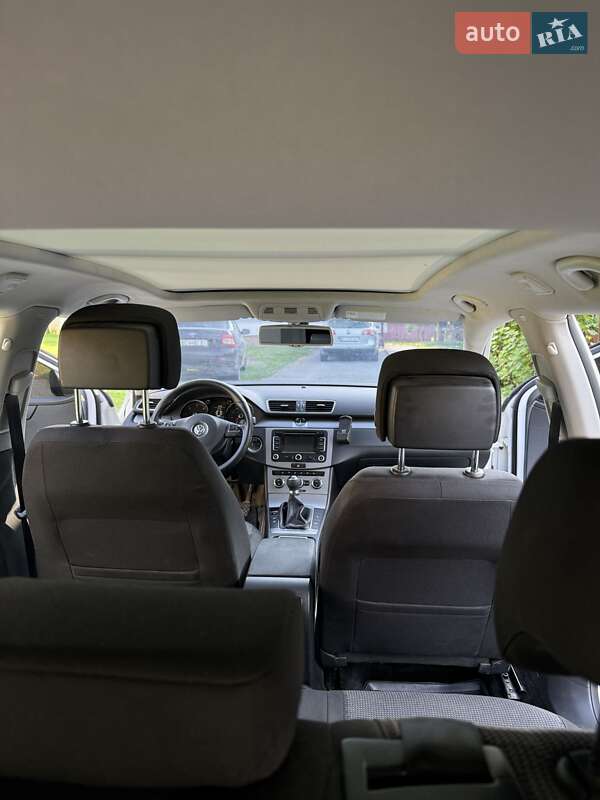 Универсал Volkswagen Passat 2012 в Львове