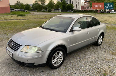 Седан Volkswagen Passat 2002 в Калуші