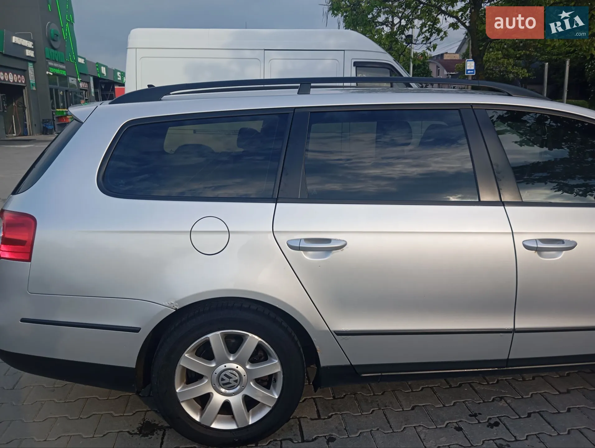2010 Volkswagen Passat - мініатюра 9