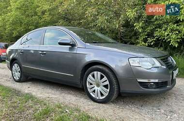 Седан Volkswagen Passat 2010 в Сторожинці