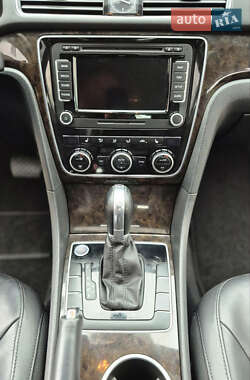 Седан Volkswagen Passat 2014 в  фото 13 Седан Volkswagen Passat 2014 в