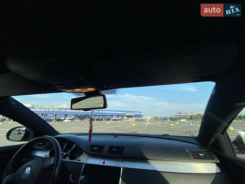 Универсал Volkswagen Passat 2006 в Киеве