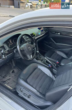 Седан Volkswagen Passat 2013 в 