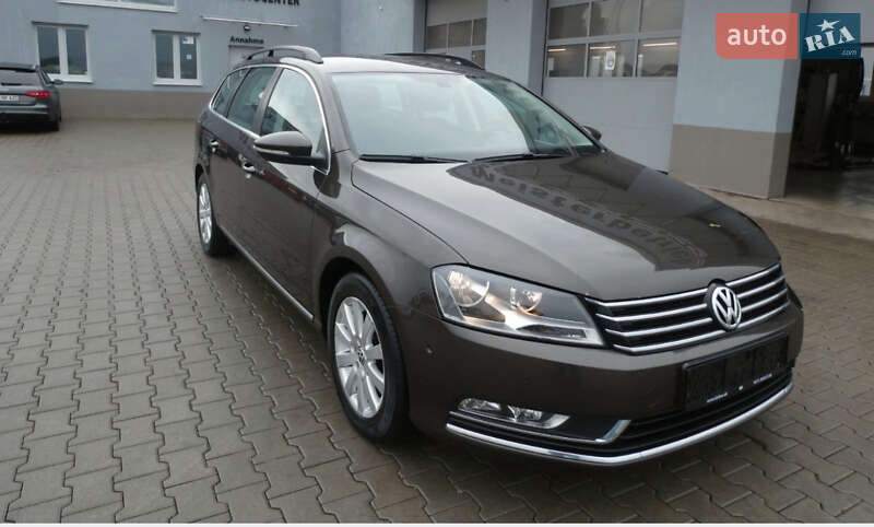 Универсал Volkswagen Passat 2014 в Киеве