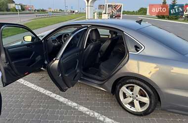 Седан Volkswagen Passat 2014 в 