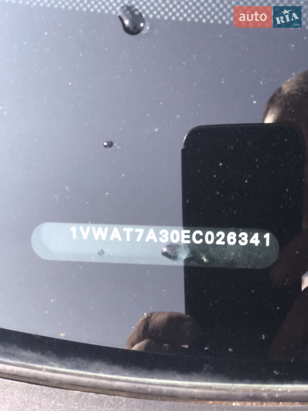 Седан Volkswagen Passat 2014 в Львові