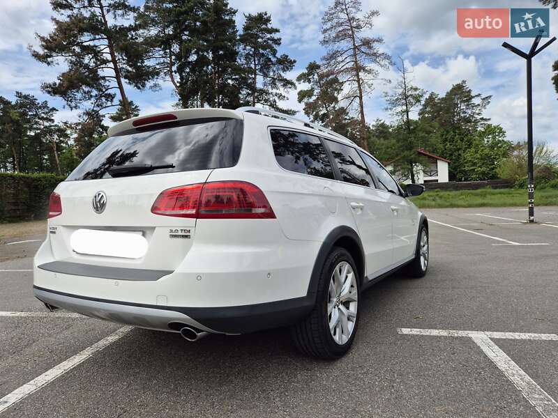 Універсал Volkswagen Passat 2014 в Києві