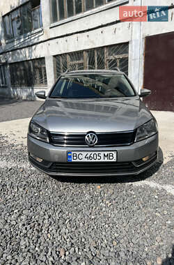 Универсал Volkswagen Passat 2014 в Львове